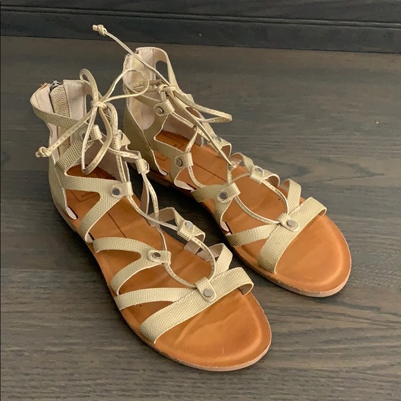 Dolce Vita Shoes - Dolce Vita woman’s sandals